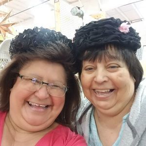 Meet your Posher, Denise